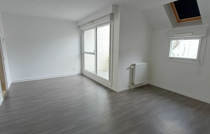 LA CAVALE BLANCHE – Brest - 24245-1